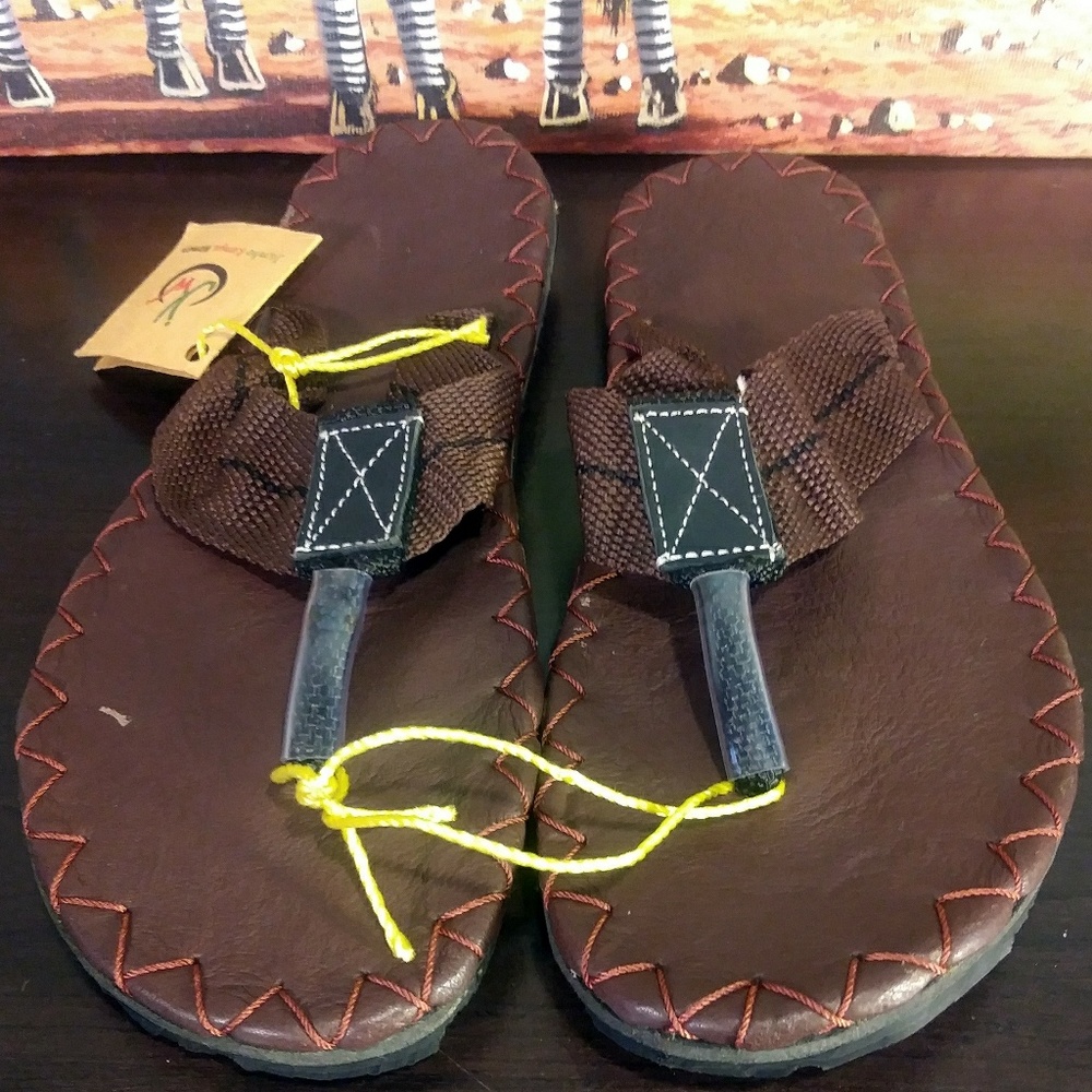 Kid's Size 7Y Leather Sandles